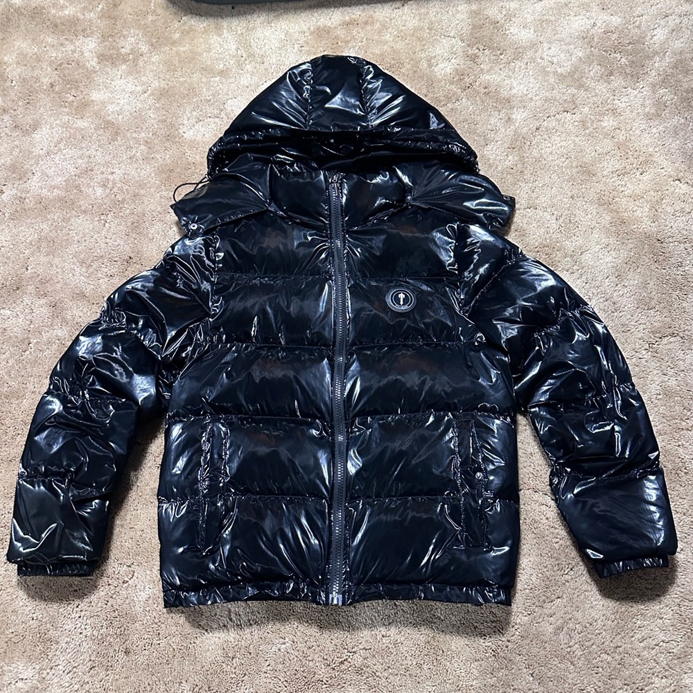 Black trapstar coat men’s medium. Great condition.